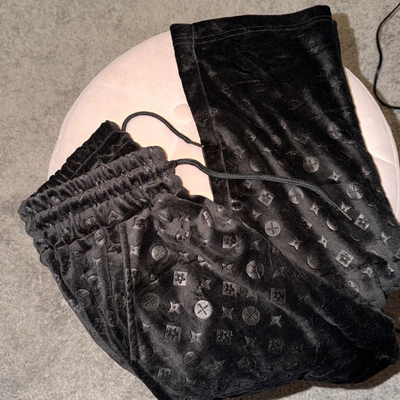 Sweatpants - Picture 3 of 4